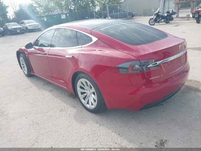 2017 TESLA MODEL S 5YJSA1E24HF224486 Photo 2