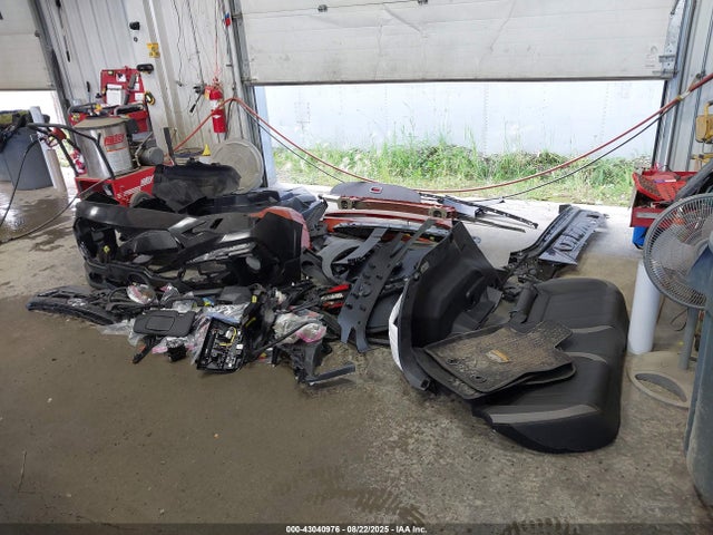 4S4GUHU68S3706162 Subaru na