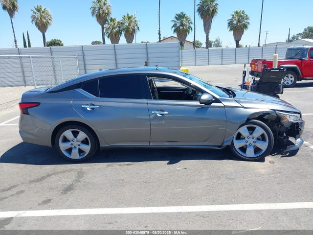 Nissan 2020 2020 1N4BL4EV6LC132653 Image 13