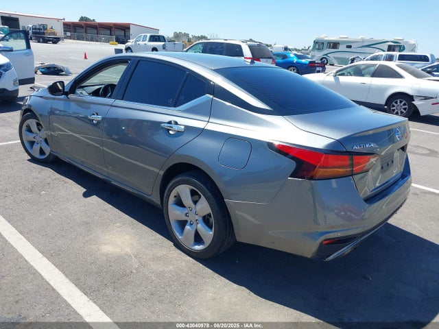 Nissan 2020 2020 1N4BL4EV6LC132653 Image 3