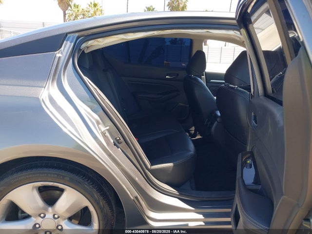 Nissan 2020 2020 1N4BL4EV6LC132653 Image 8