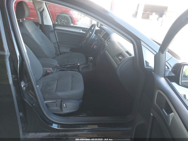 3VWC17AU0HM504378 Volkswagen 1.8 tsi