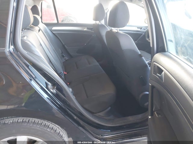 3VWC17AU0HM504378 Volkswagen 1.8 tsi