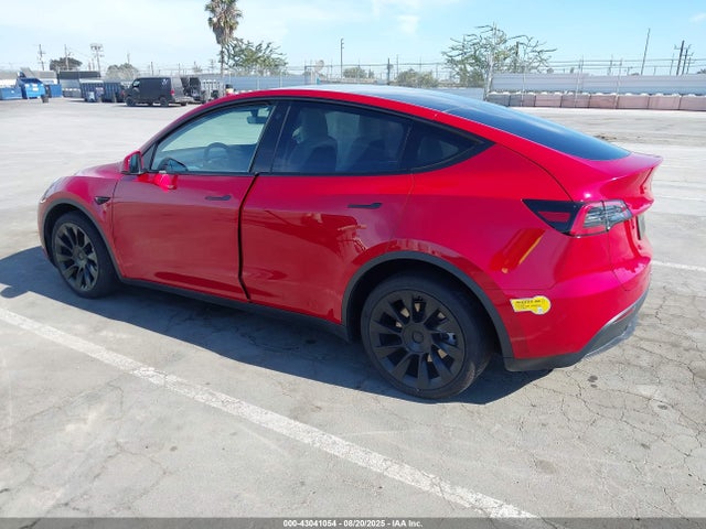 2022 TESLA MODEL Y 7SAYGDEE2NF352440 Photo 2