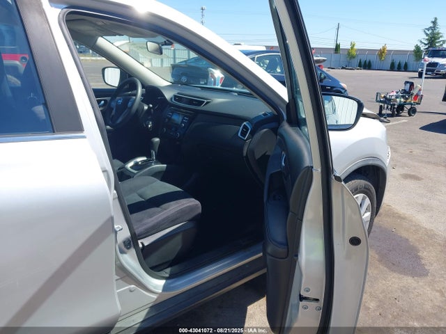 JN8AT2MT9GW018360 Nissan Rogue