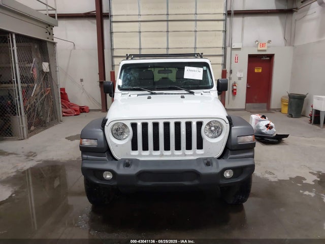 1C4HJXDGXKW582379 Jeep 2019
