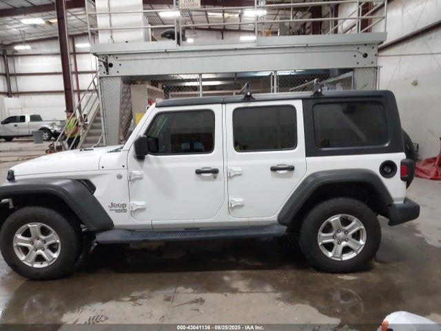 1C4HJXDGXKW582379 Jeep 2019