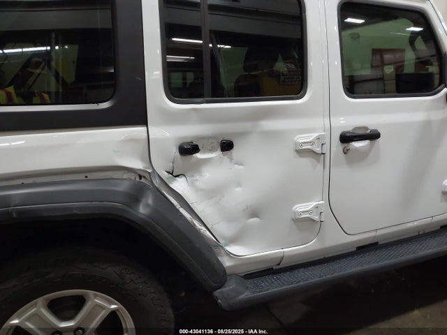 1C4HJXDGXKW582379 Jeep 2019