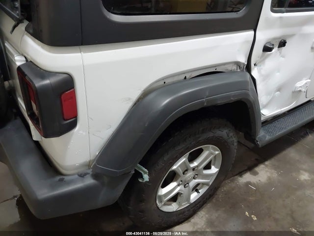 1C4HJXDGXKW582379 Jeep 2019
