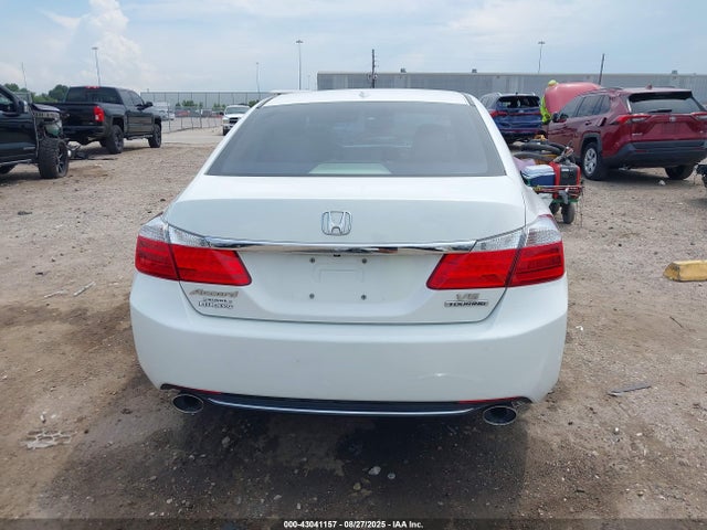 Honda j35y1 2015 1HGCR3F97FA006831 Image 17