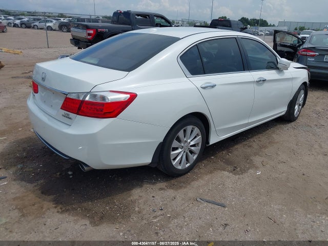 Honda j35y1 2015 1HGCR3F97FA006831 Image 4