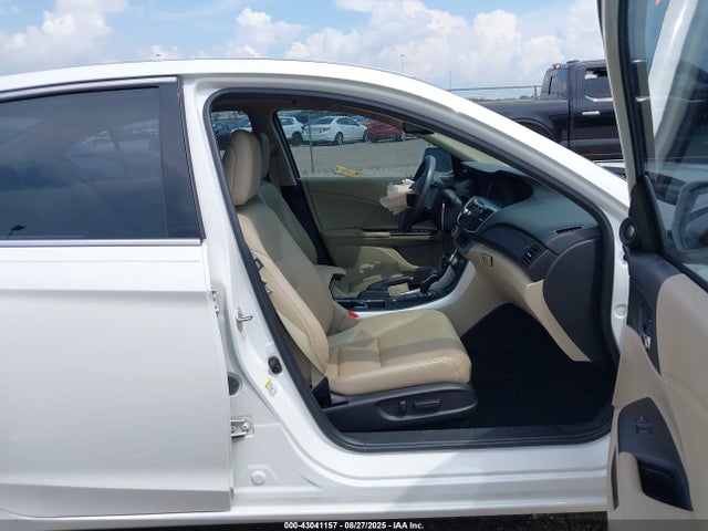 Honda j35y1 2015 1HGCR3F97FA006831 Image 5