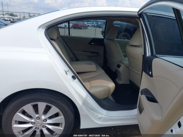 Honda j35y1 2015 1HGCR3F97FA006831 Image 8