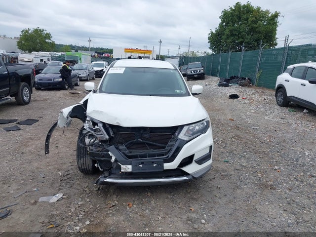 Nissan Rogue 2017 KNMAT2MT6HP570146 Image 12