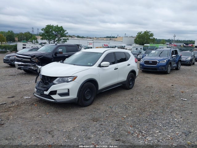 Nissan Rogue 2017 KNMAT2MT6HP570146 Image 2