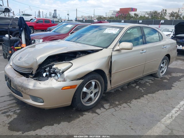 43041209 :رقم المزاد ، JTHBF30G820022674 vin ، 2002 Lexus Es 300 مزاد بيع