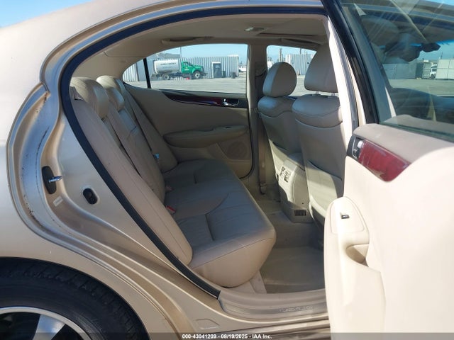 43041209 :رقم المزاد ، JTHBF30G820022674 vin ، 2002 Lexus Es 300 مزاد بيع