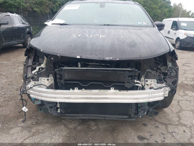 Chrysler Pacifica 2019 2C4RC1FG2KR593829 Image 6