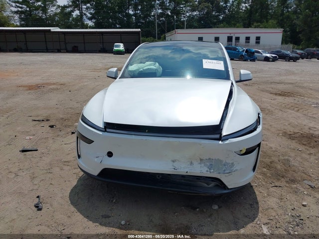 2026 TESLA MODEL Y 7SAYGDEEXTA451369 Photo 5