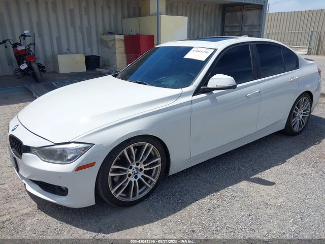 BMW 335i 2014 WBA3A9G58ENS64476 Image 2