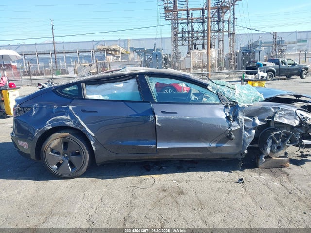 Tesla Model 3 Rear-wheel Drive 2023 5YJ3E1EA5PF614530 Image 13