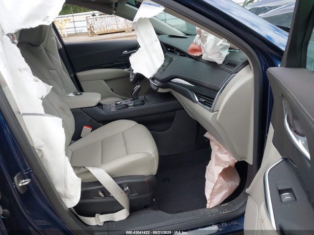 2021 CADILLAC XT4 1GYFZDR42MF072375 Photo 4