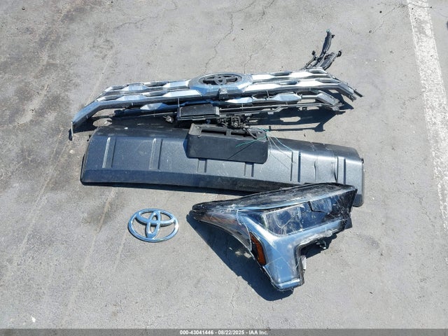 5TFMA5EC8NX007808 Toyota v35a-fts