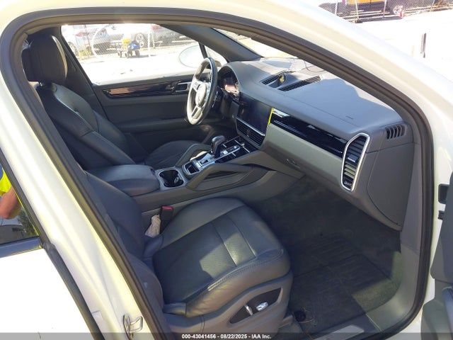 Продаж на аукціоні авто 2019 Porsche Cayenne, vin: WP1AA2AY9KDA03135, номер лоту: 43041456