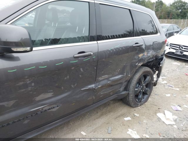 2015 JEEP GRAND CHEROKEE 1C4RJFCGXFC215747 Photo 5