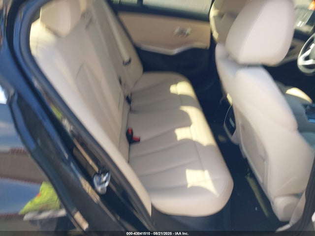 3MW5R1J08M8C20480 BMW 330I
