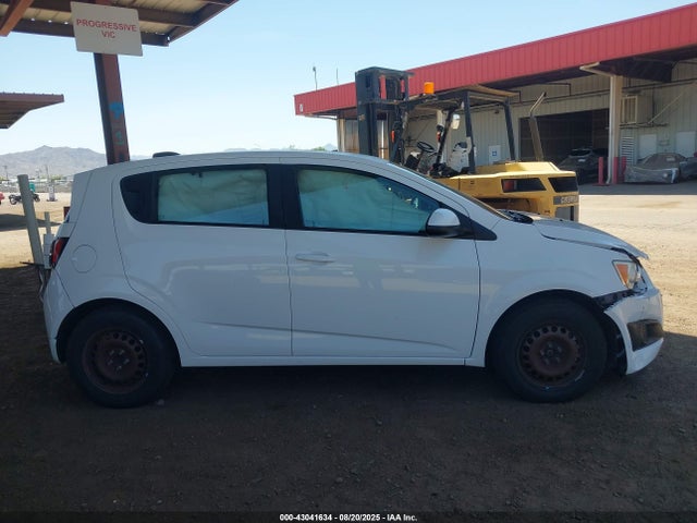 Chevrolet luw 2015 1G1JA6SH2F4196976 Image 13