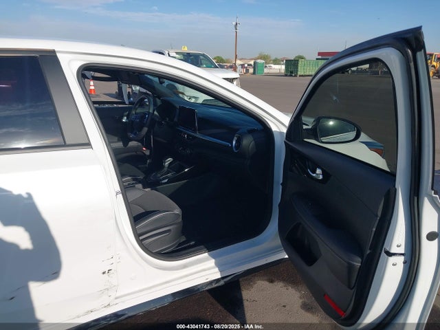 3KPF54AD6PE552947 KIA mpi nu