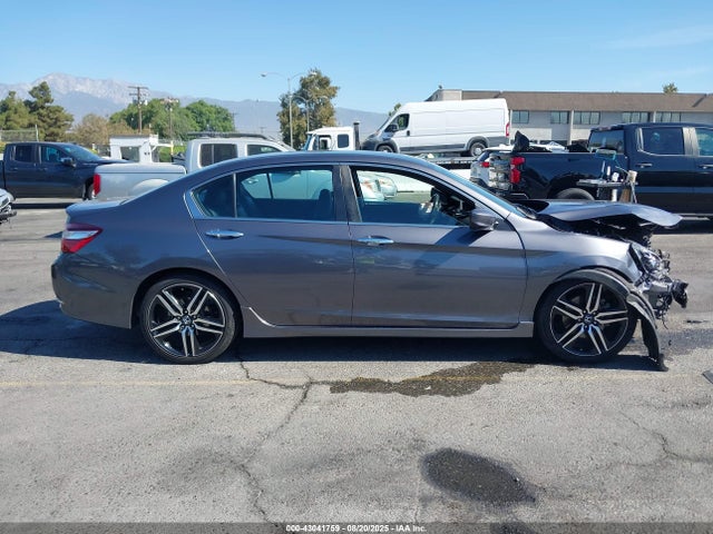 1HGCR2F51HA070700 Honda k24w1