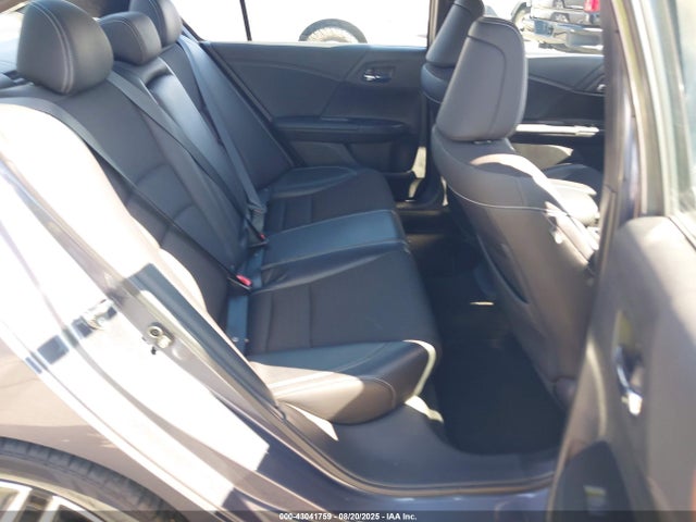 1HGCR2F51HA070700 Honda k24w1