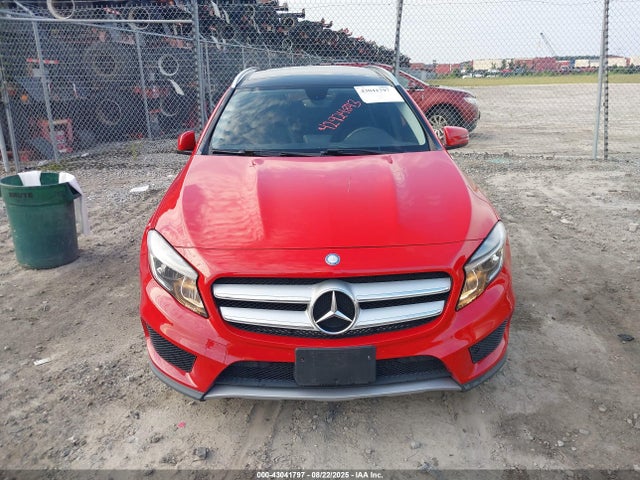 WDCTG4GB5FJ071151 Mercedes-Benz GLA-Class
