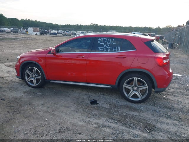 WDCTG4GB5FJ071151 Mercedes-Benz GLA-Class