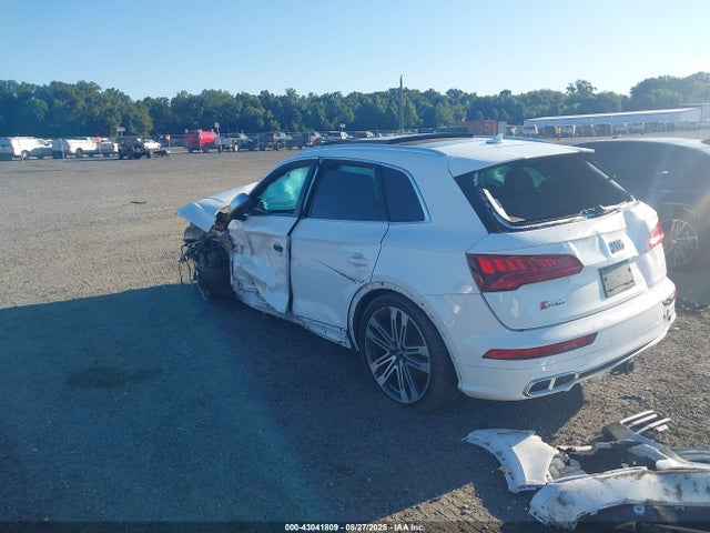 2018 AUDI SQ5 WA1C4AFY5J2015324 Photo 2