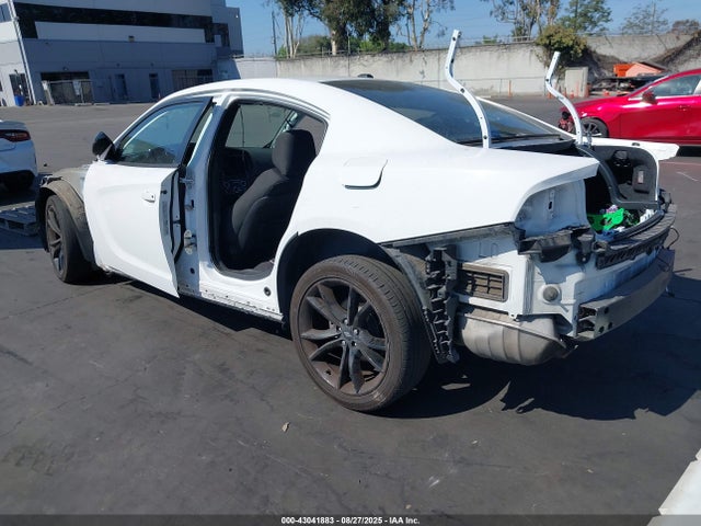 2C3CDXBG8JH297704 Dodge 2018