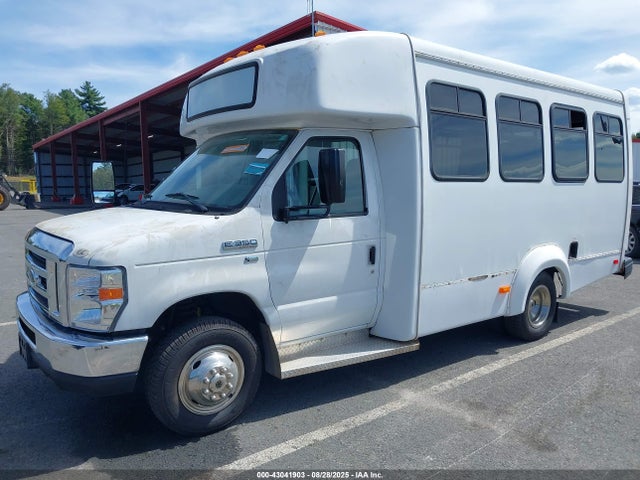 Продаж на аукціоні авто 2018 Ford E-350 Cutaway, vin: 1FDEE3F62JDC31122, номер лоту: 43041903