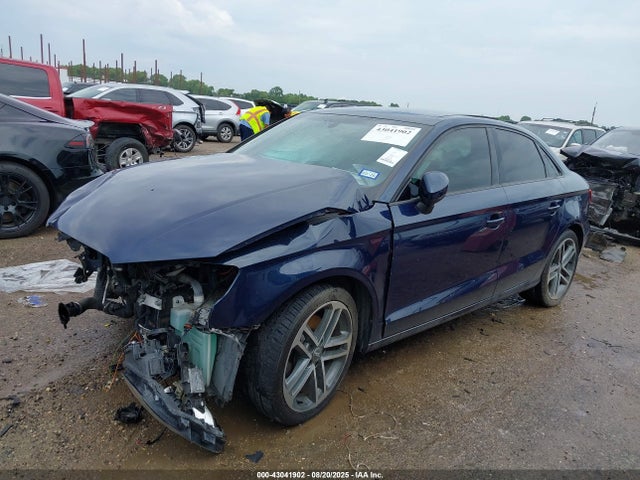 2017 AUDI A3 WAUAUGFFXH1042708 Photo 1