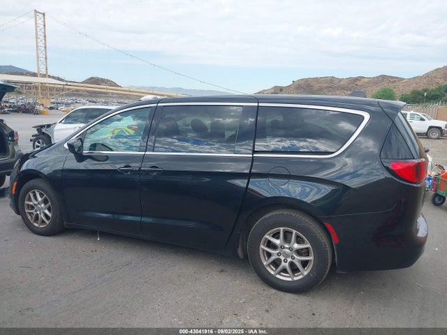Chrysler Voyager 2022 2C4RC1CG0NR158090 Image 14