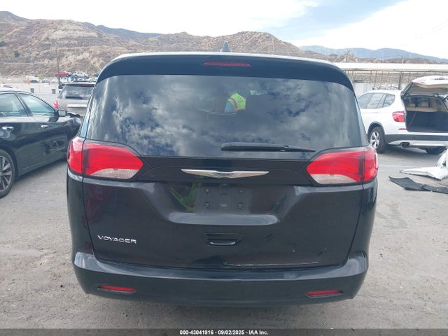 Chrysler Voyager 2022 2C4RC1CG0NR158090 Image 16