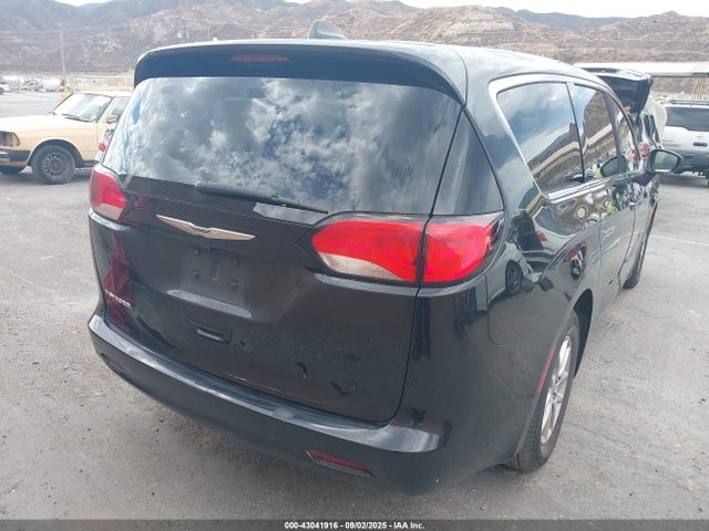 Chrysler Voyager 2022 2C4RC1CG0NR158090 Image 4