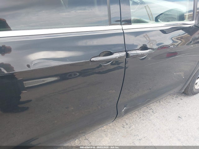 Chrysler Voyager 2022 2C4RC1CG0NR158090 Image 6