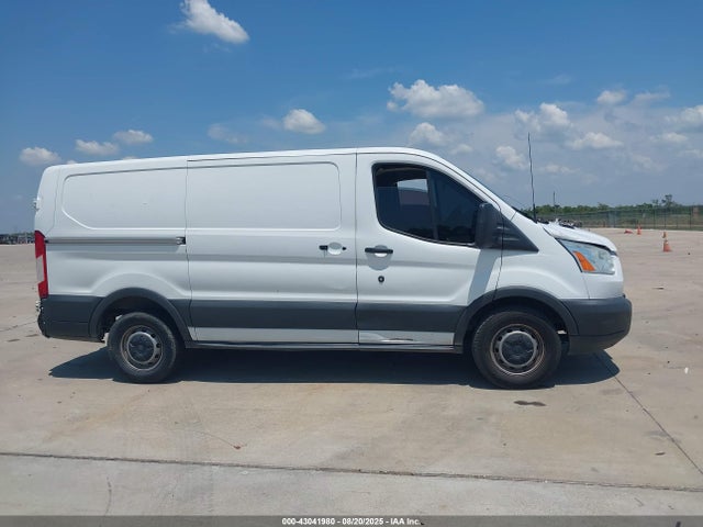 Ford 2015 2015 1FTNE1YM2FKA58290 Image 13