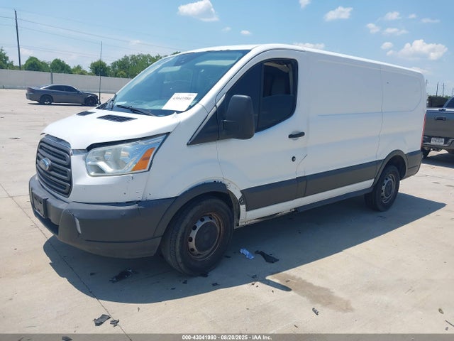 Ford 2015 2015 1FTNE1YM2FKA58290 Image 2