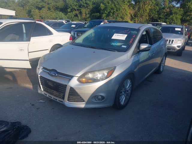 Ford Focus 2014 1FADP3N22EL253809 Image 2