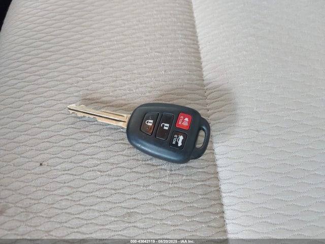 Toyota 2zr-fe 2014 5YFBURHE4EP160882 Image 11