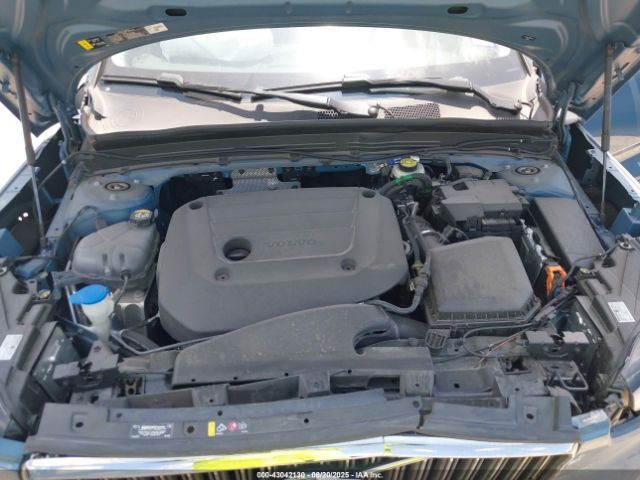 2023 VOLVO XC40 YV4L12UF8P2085671 Photo 9