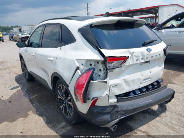 2022 FORD ESCAPE 1FMCU9G60NUB91611 Photo 2